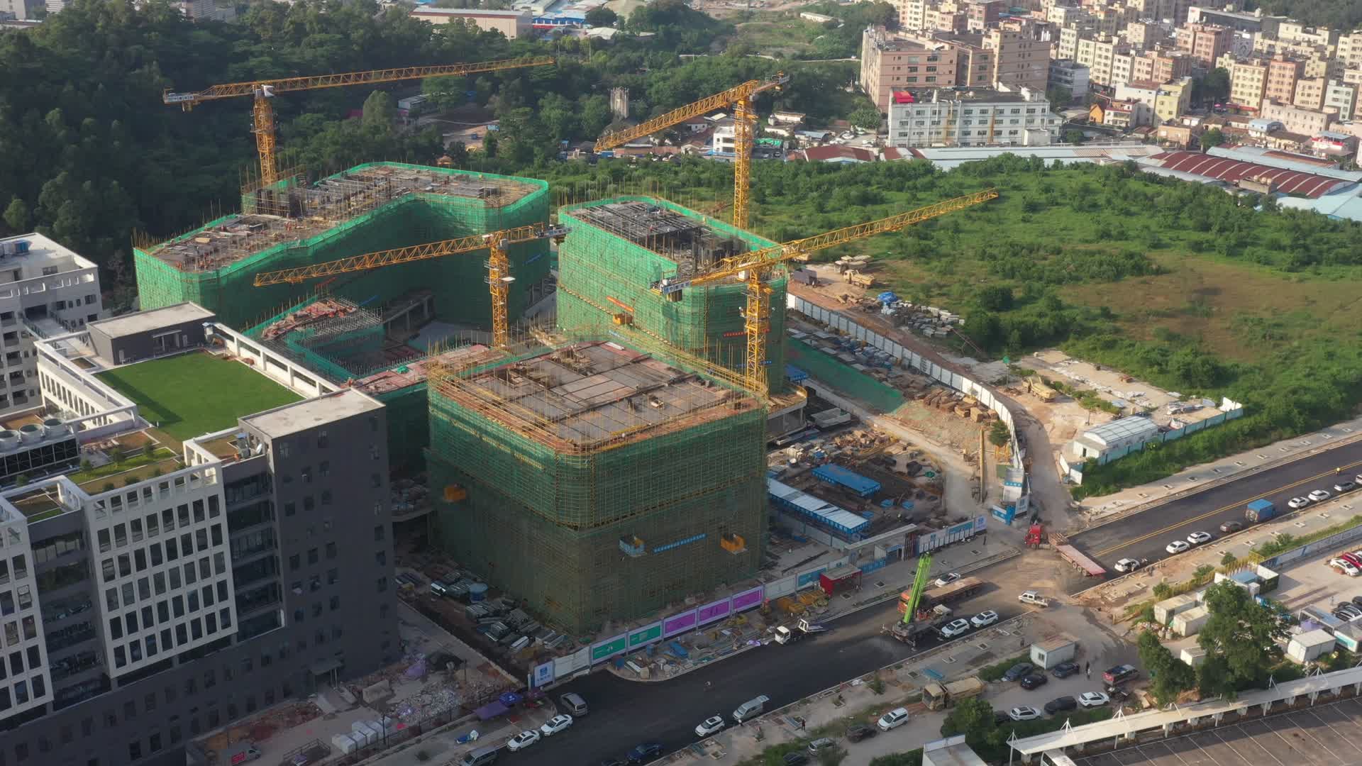 深圳龙华乡村建筑施工航拍视频的预览图