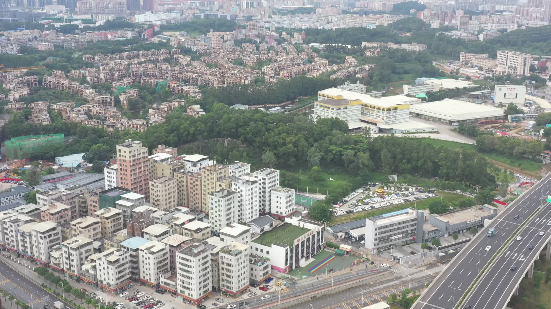 深圳龙华建筑居住区航拍视频的预览图