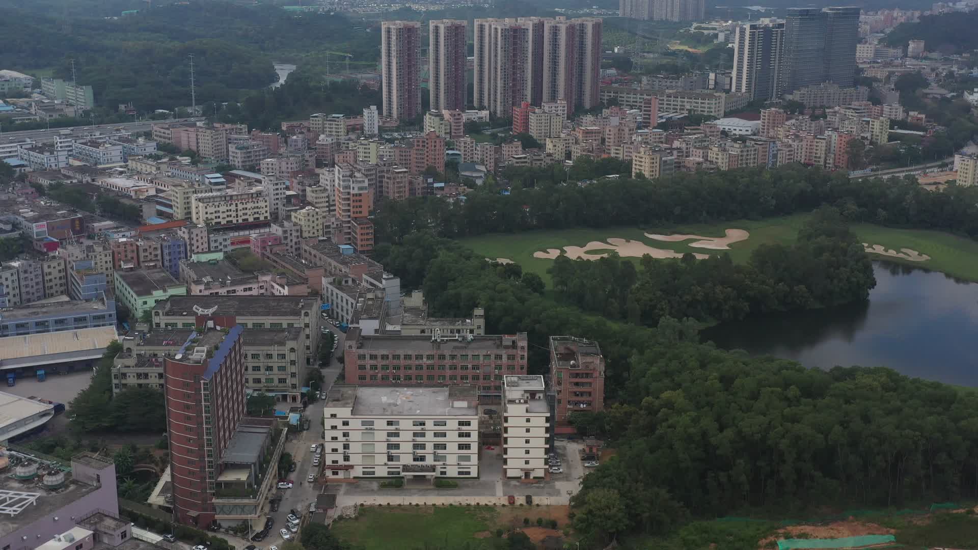 深圳龙华建筑楼房居住区航拍视频的预览图