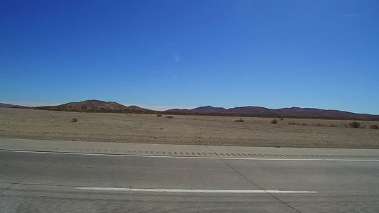 美国加州高速公路自驾行车记录仪实拍4K视频的预览图