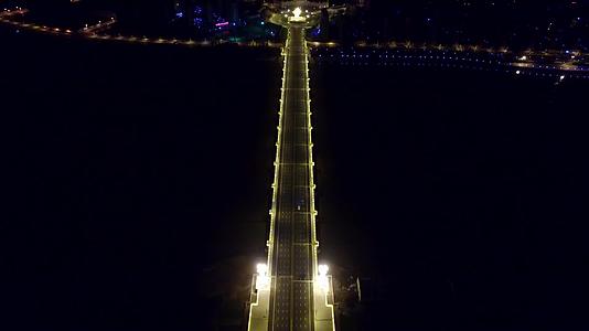 牡丹江市牡丹江大桥夜景航拍视频的预览图