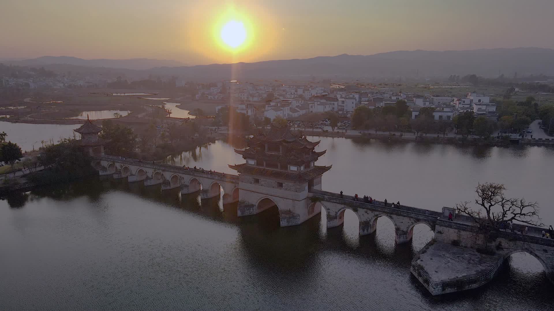 4K航拍云南双龙桥视频的预览图