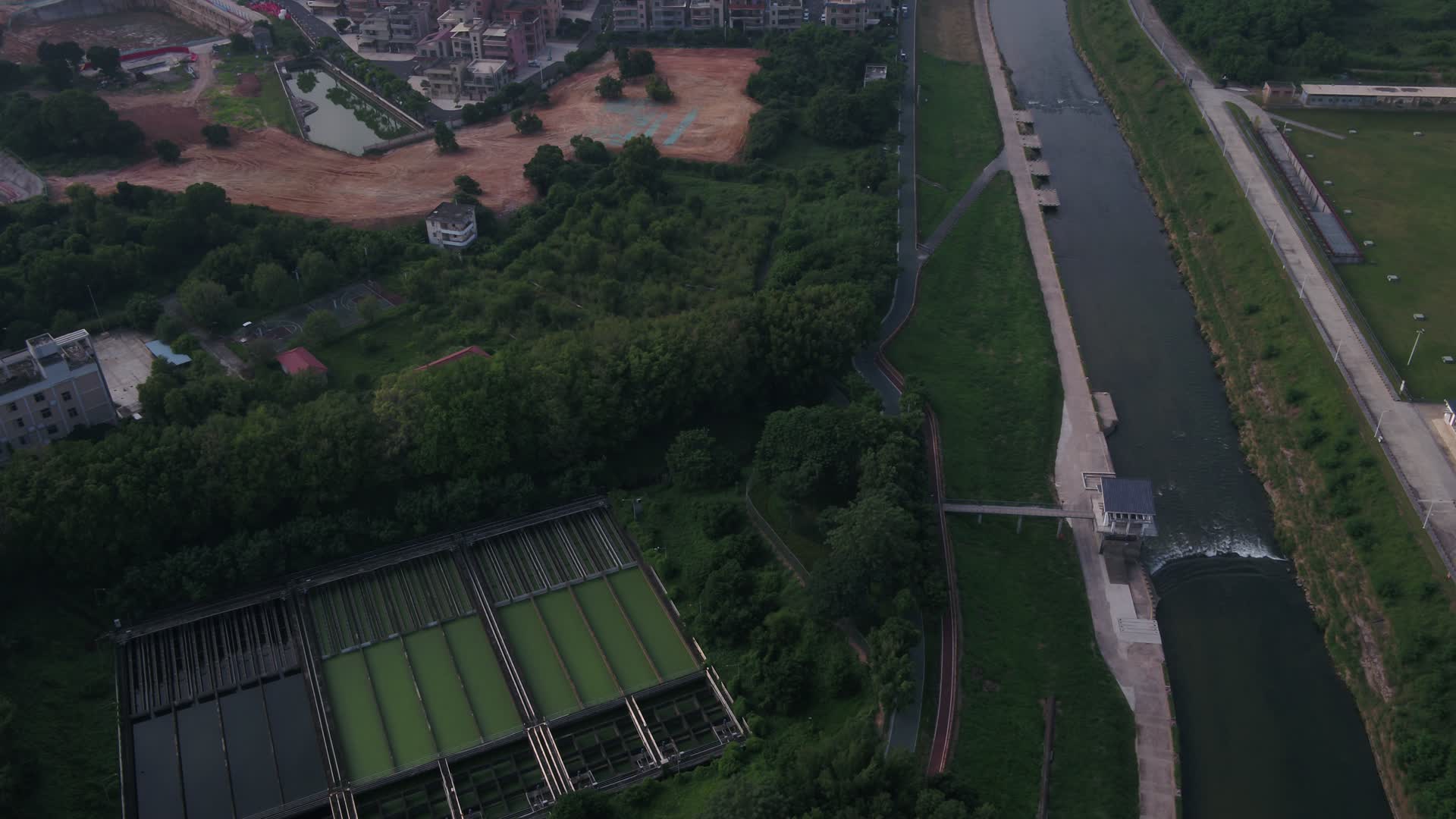 深圳龙华施工建筑航拍视频的预览图