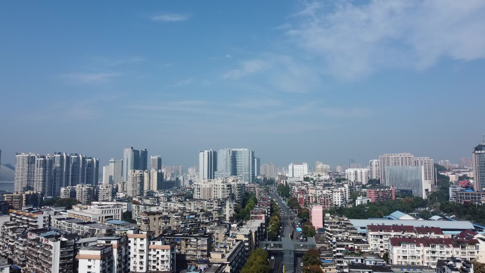湖北宜昌武汉建筑高角度航拍视频的预览图