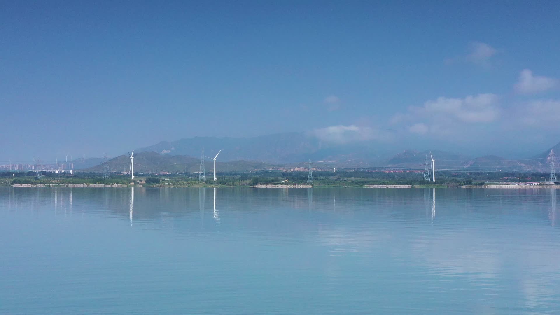 风力发电航拍4K视频的预览图