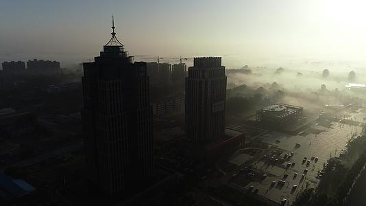 襄城早晨云雾航拍大景视频的预览图