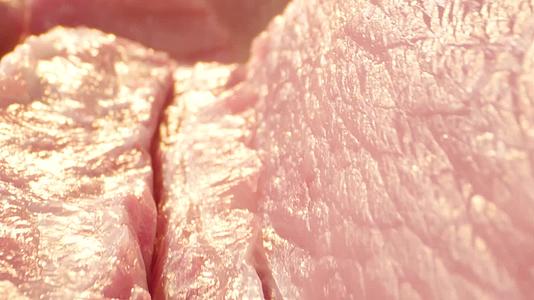 4k猪肉五花肉食品食材宣传视频视频的预览图
