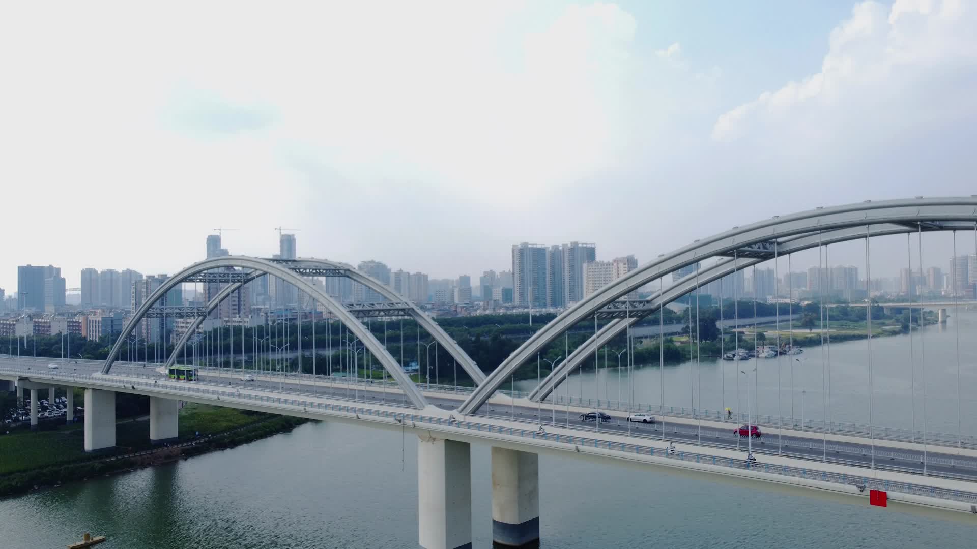 悬索跨江桥视频的预览图