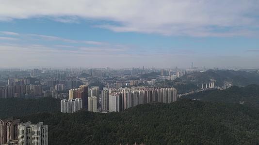 贵州贵阳城市风光高楼建筑航拍视频的预览图