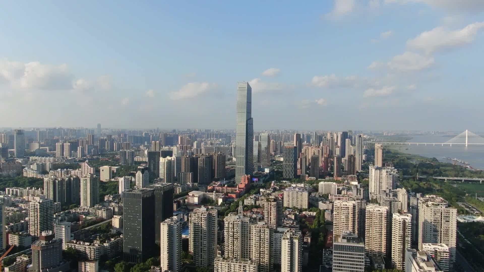 武汉城市风光高楼建筑航拍视频的预览图