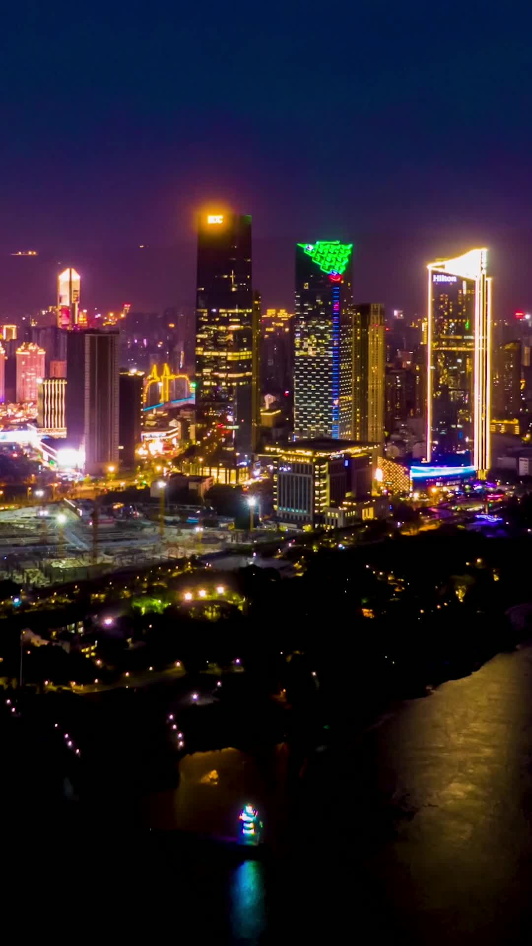 航拍福建福州闽江北岸中央商务区夜景延时视频的预览图