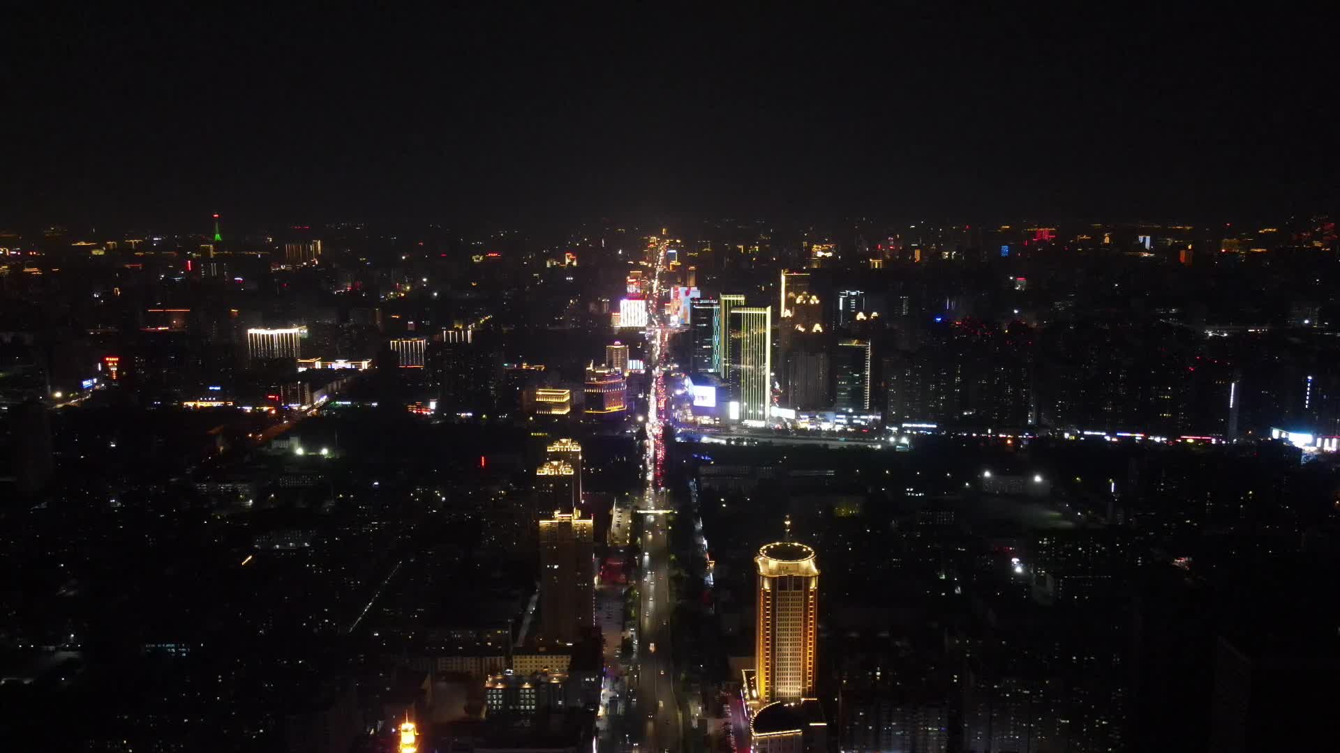 航拍河南郑州花园路夜景视频的预览图