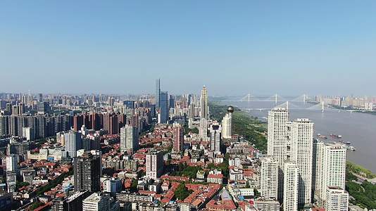 航拍湖北武汉汉口城市建设视频的预览图