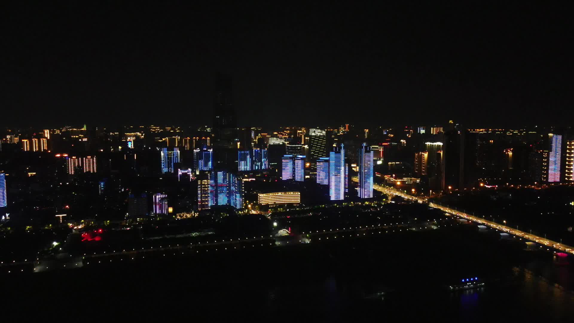 航拍湖北武汉汉口城市夜景视频的预览图