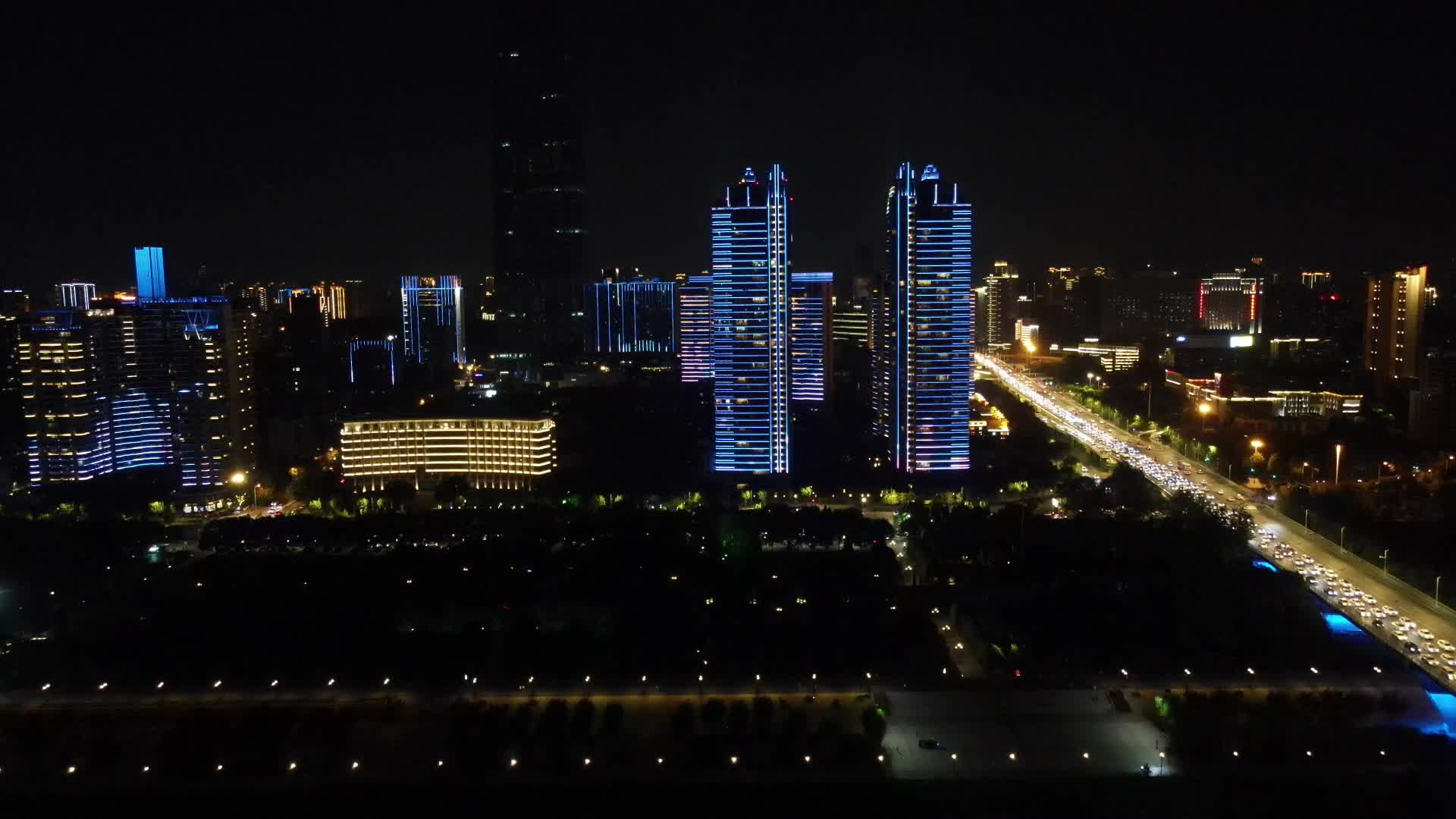 航拍湖北武汉汉口夜景视频的预览图