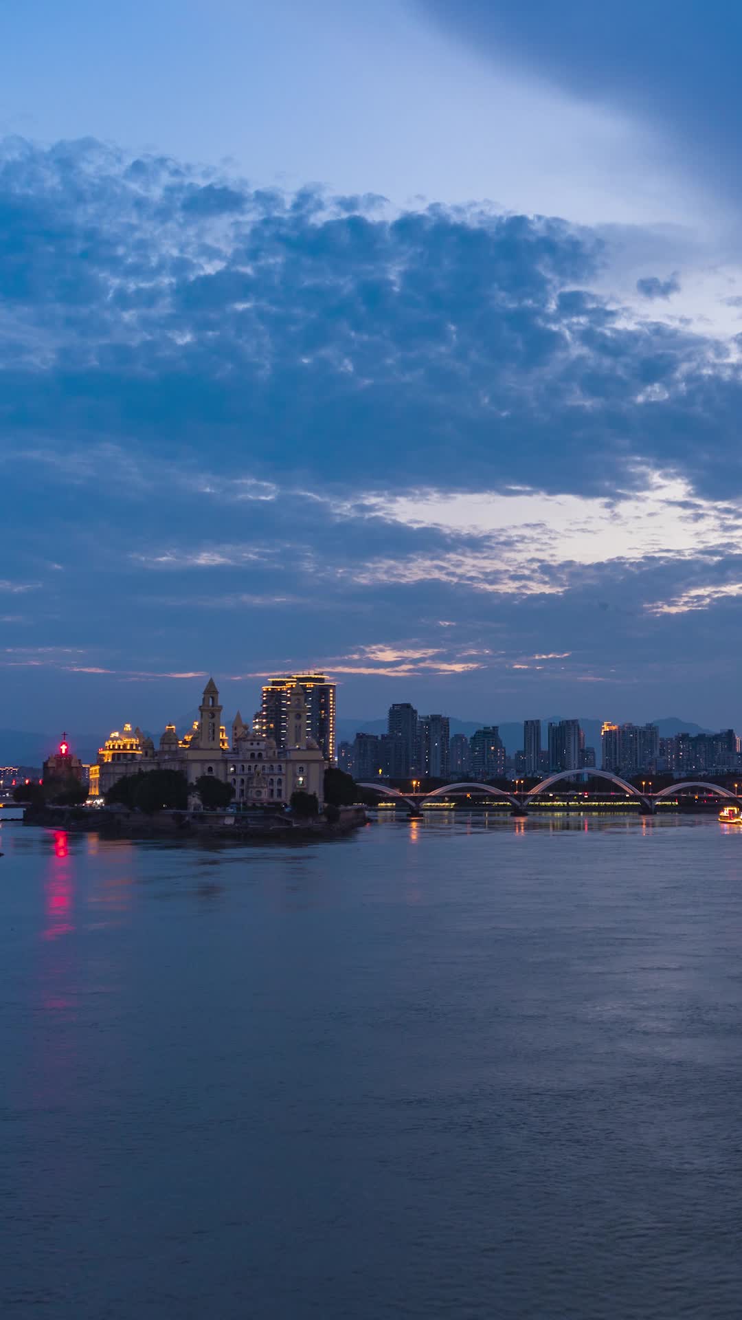 中国福建福州夜景延时摄影视频的预览图