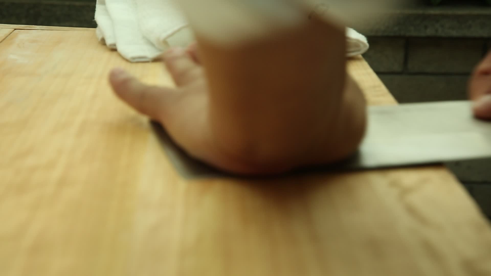 厨师包饺子视频的预览图