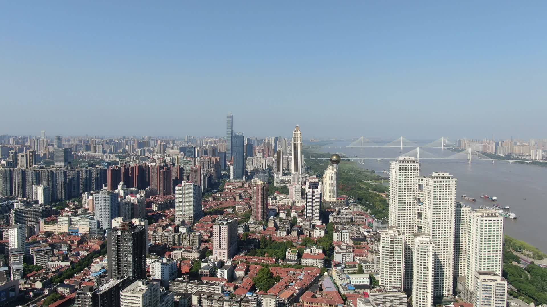 4K航拍湖北武汉汉口城市风光视频的预览图