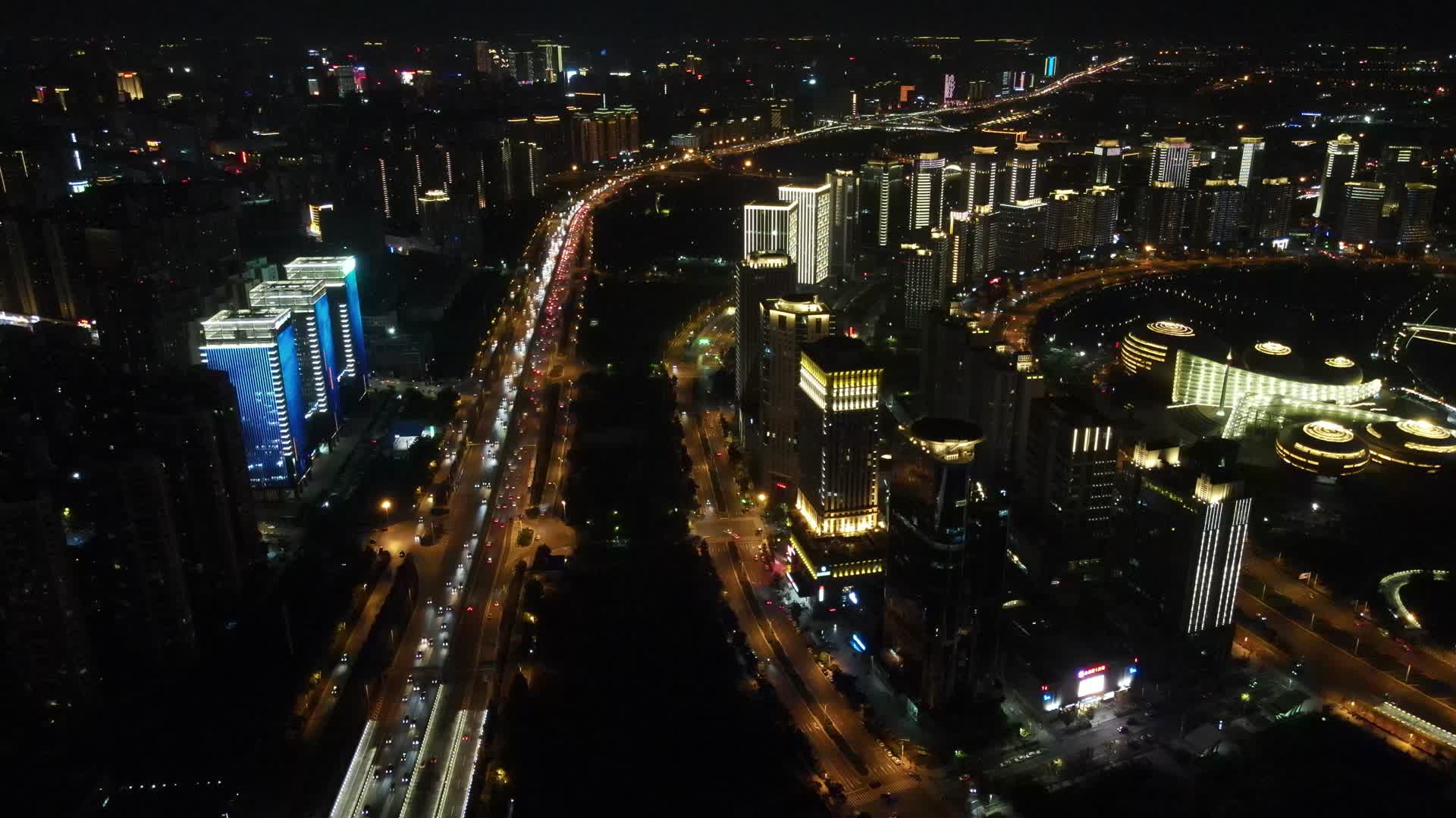 4K航拍郑州郑东新区夜景视频的预览图