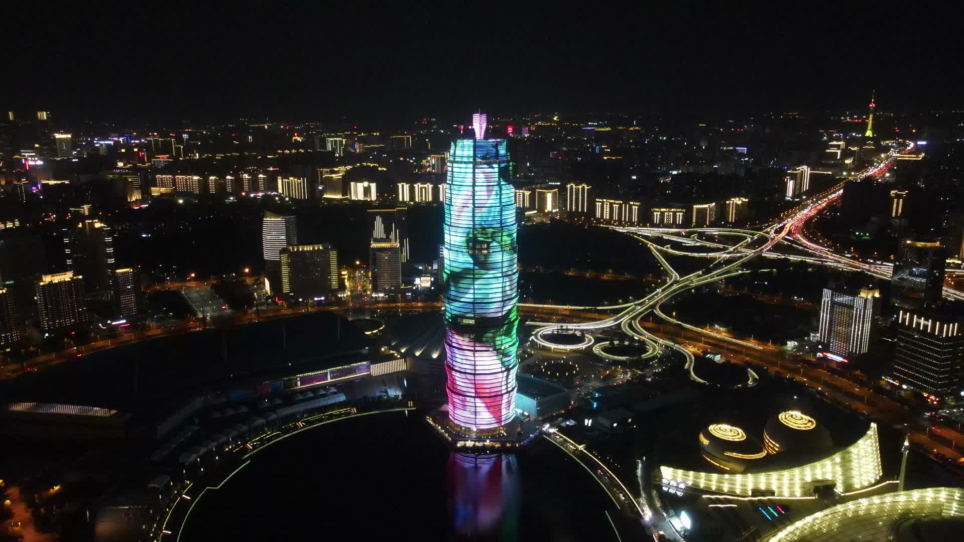 河南郑州千玺广场灯光秀航拍视频的预览图