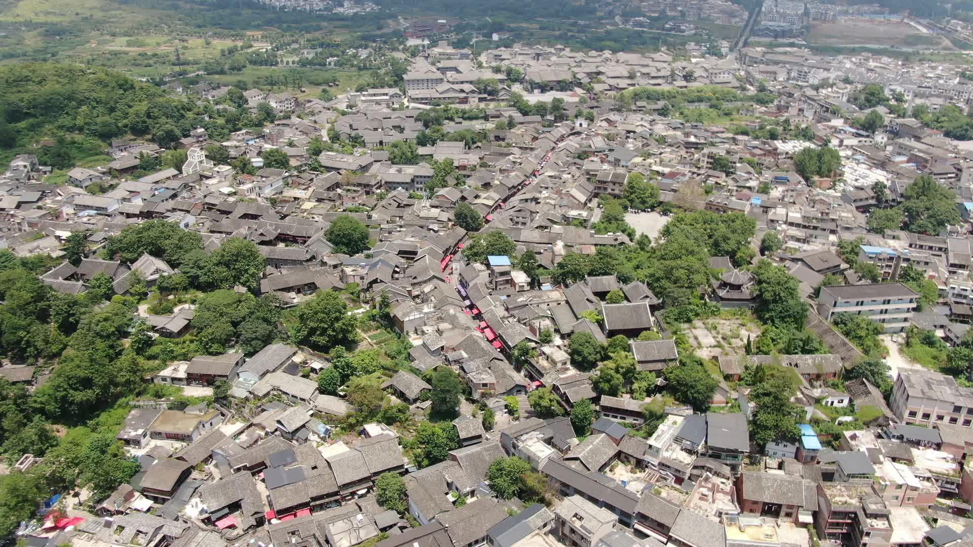 贵阳青岩古镇5A景区4K航拍视频的预览图