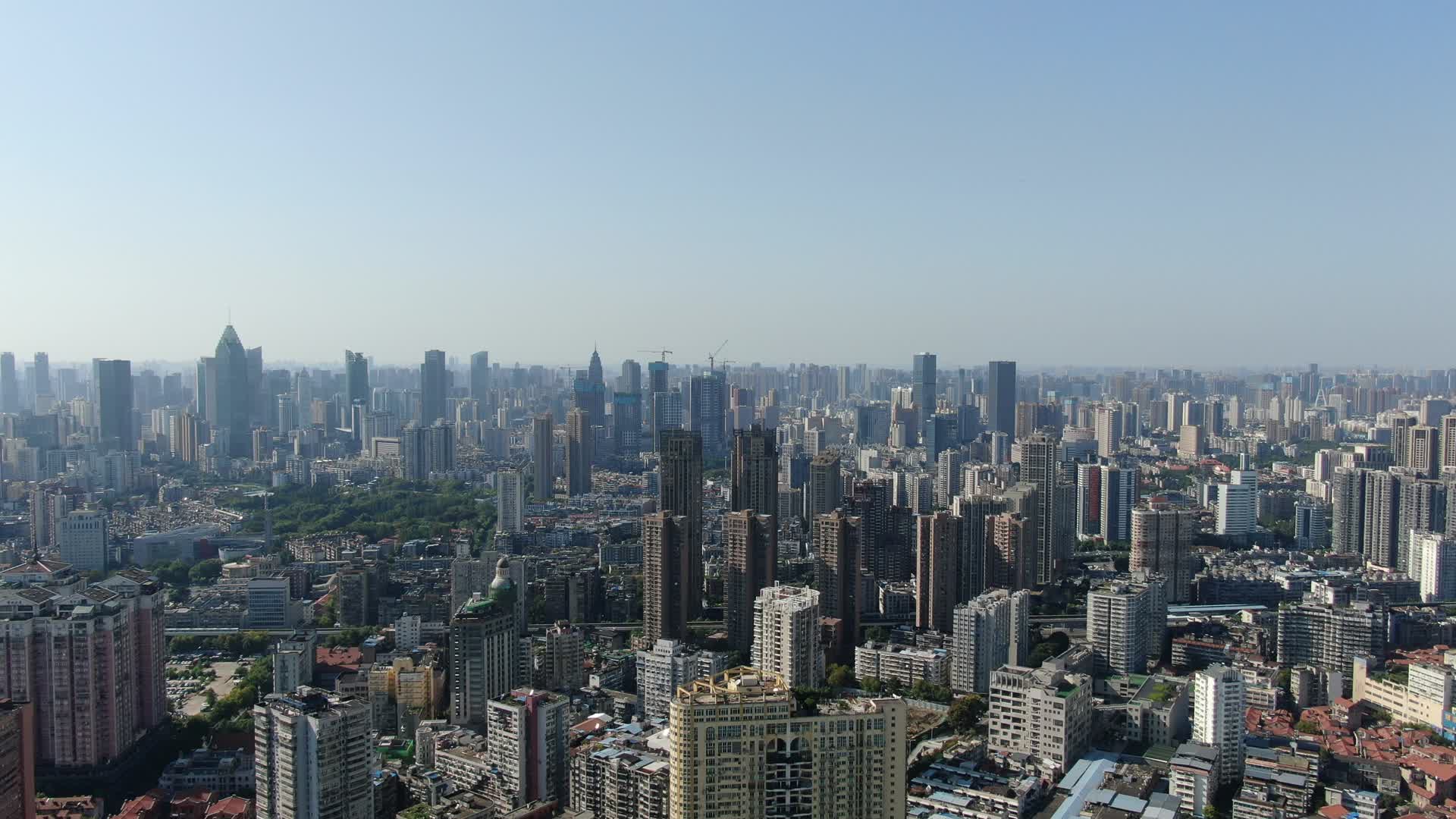 4K航拍湖北武汉汉口民国建筑群视频的预览图