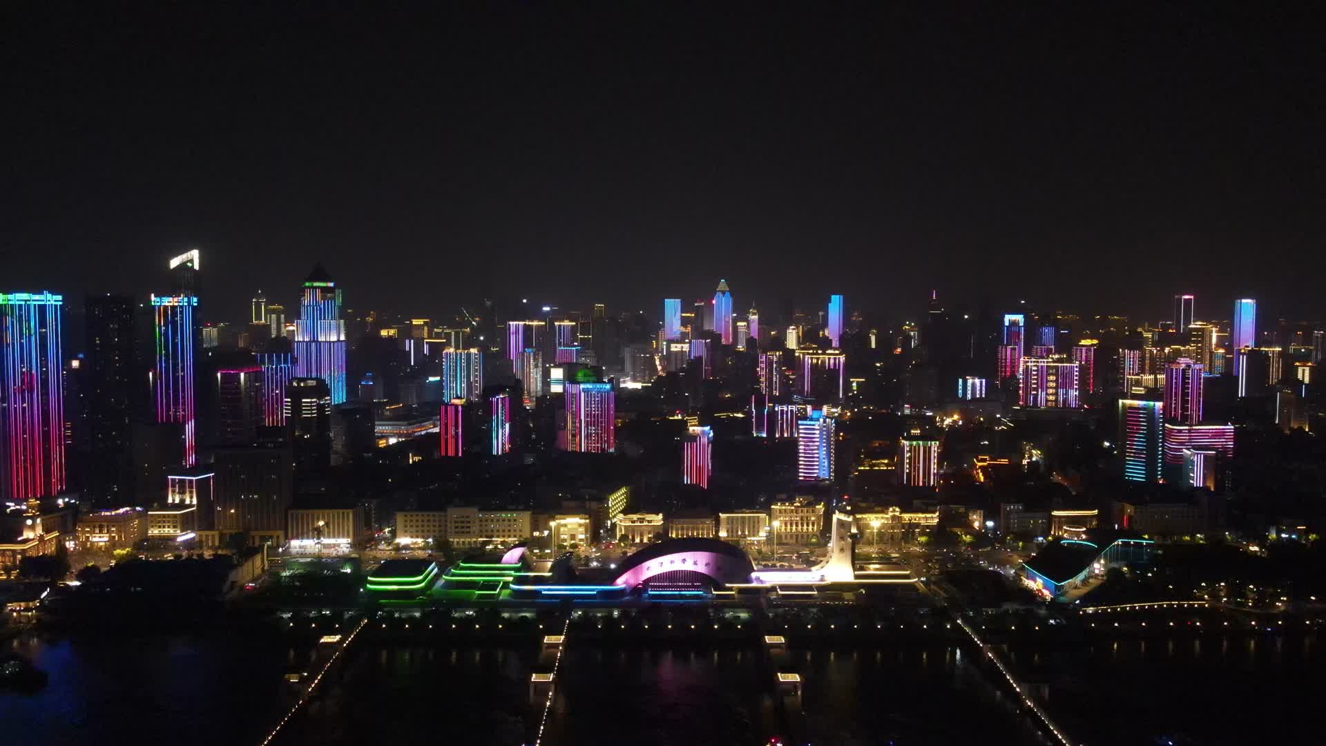 湖北武汉城市夜景灯光秀航拍4K视频的预览图