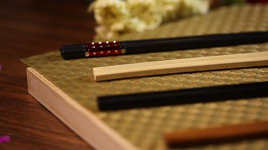 东方饮食文化筷子视频的预览图