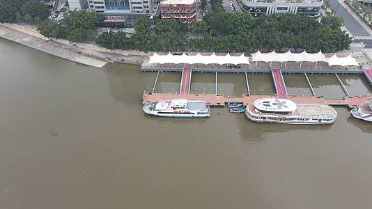 航拍福州闽江码头视频的预览图