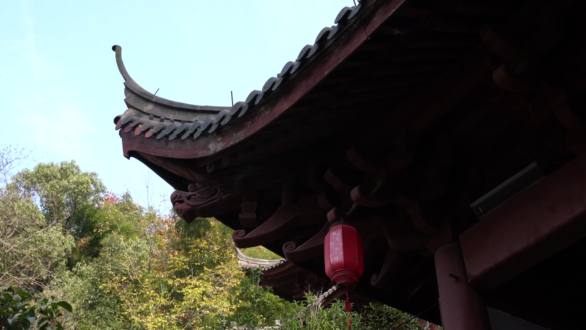 浙江杭州北高峰法华寺风景4K实拍视频的预览图