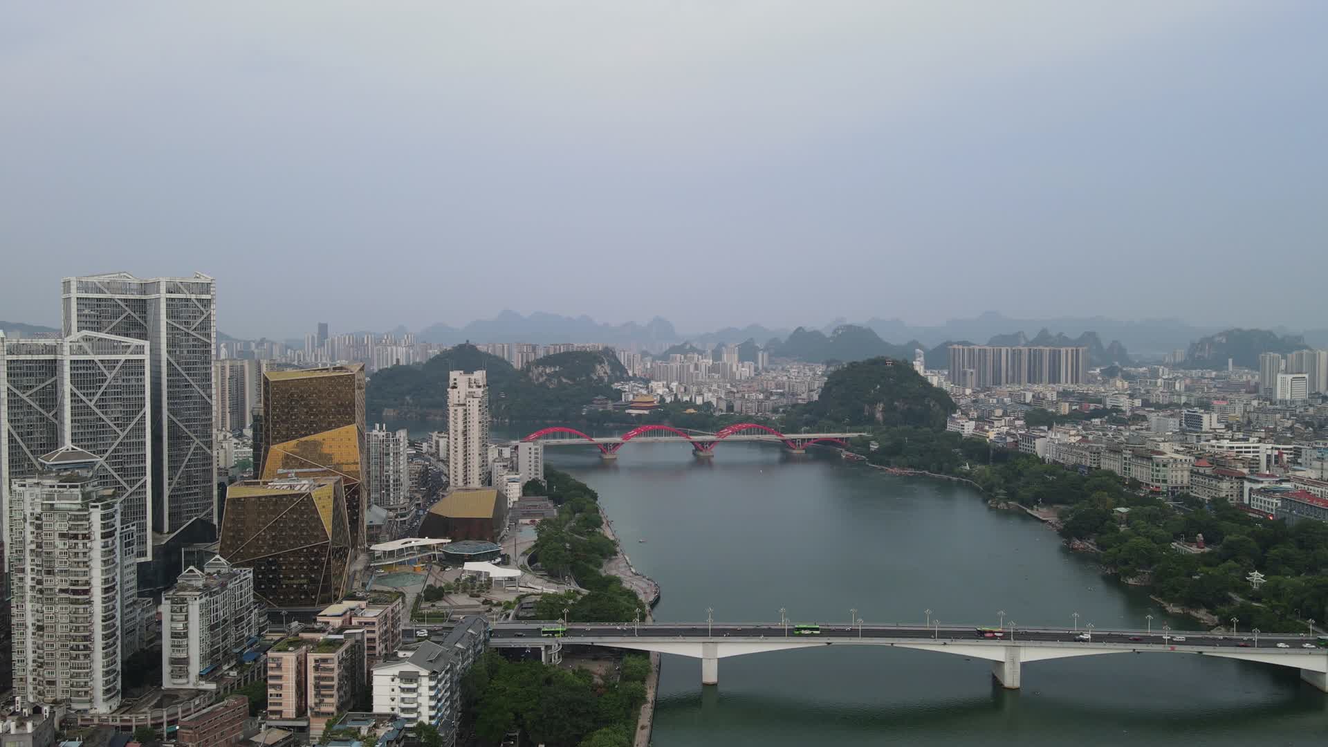 4K航拍广西柳州柳江大桥视频的预览图