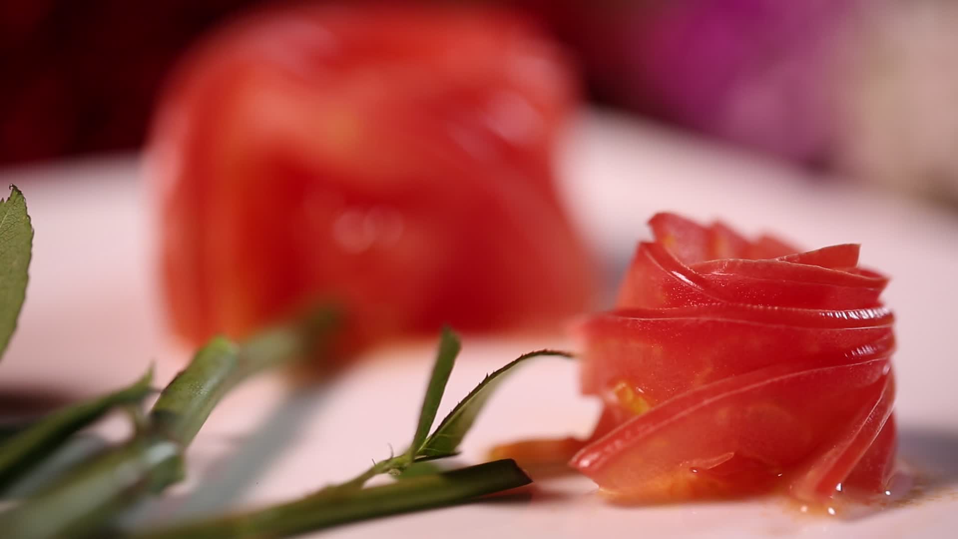 花刀摆盘西红柿番茄视频的预览图
