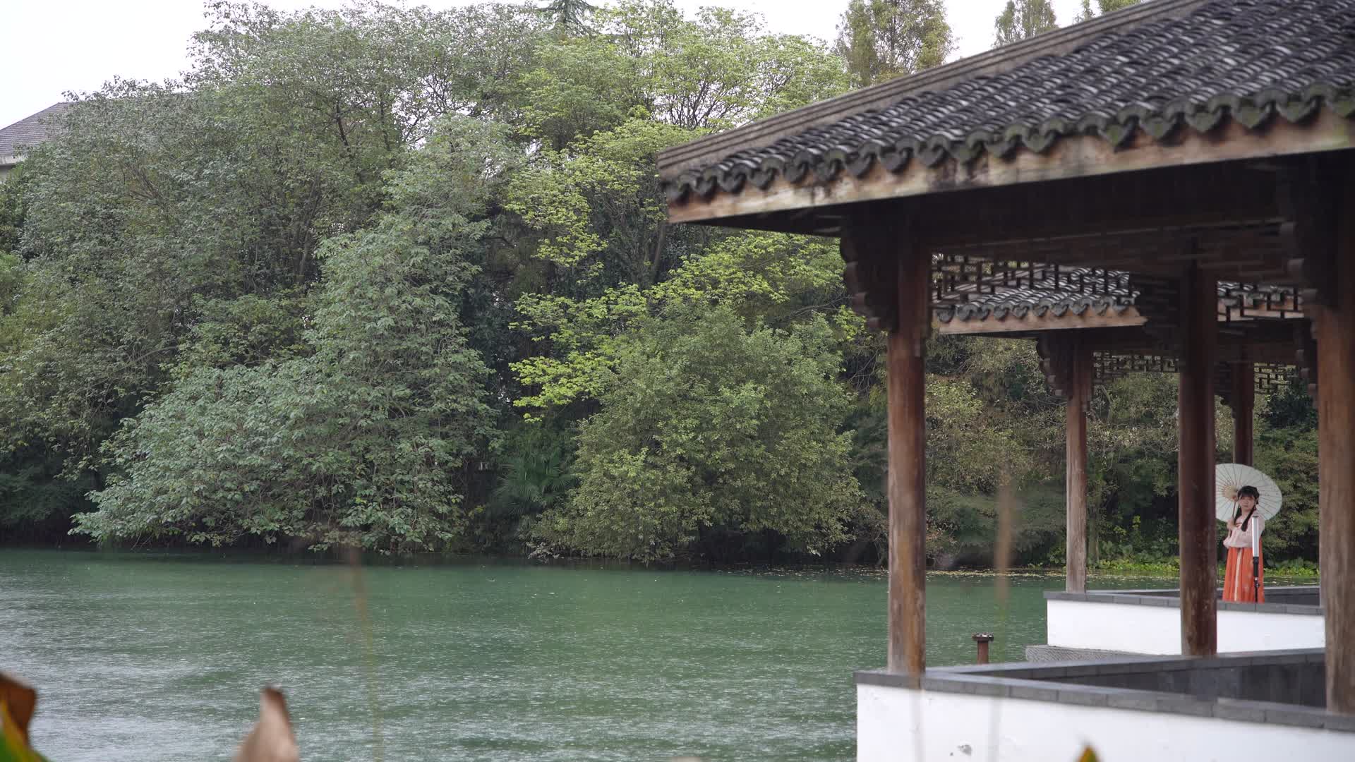 浙江杭州三台山景区乌龟潭4K风景视频视频的预览图