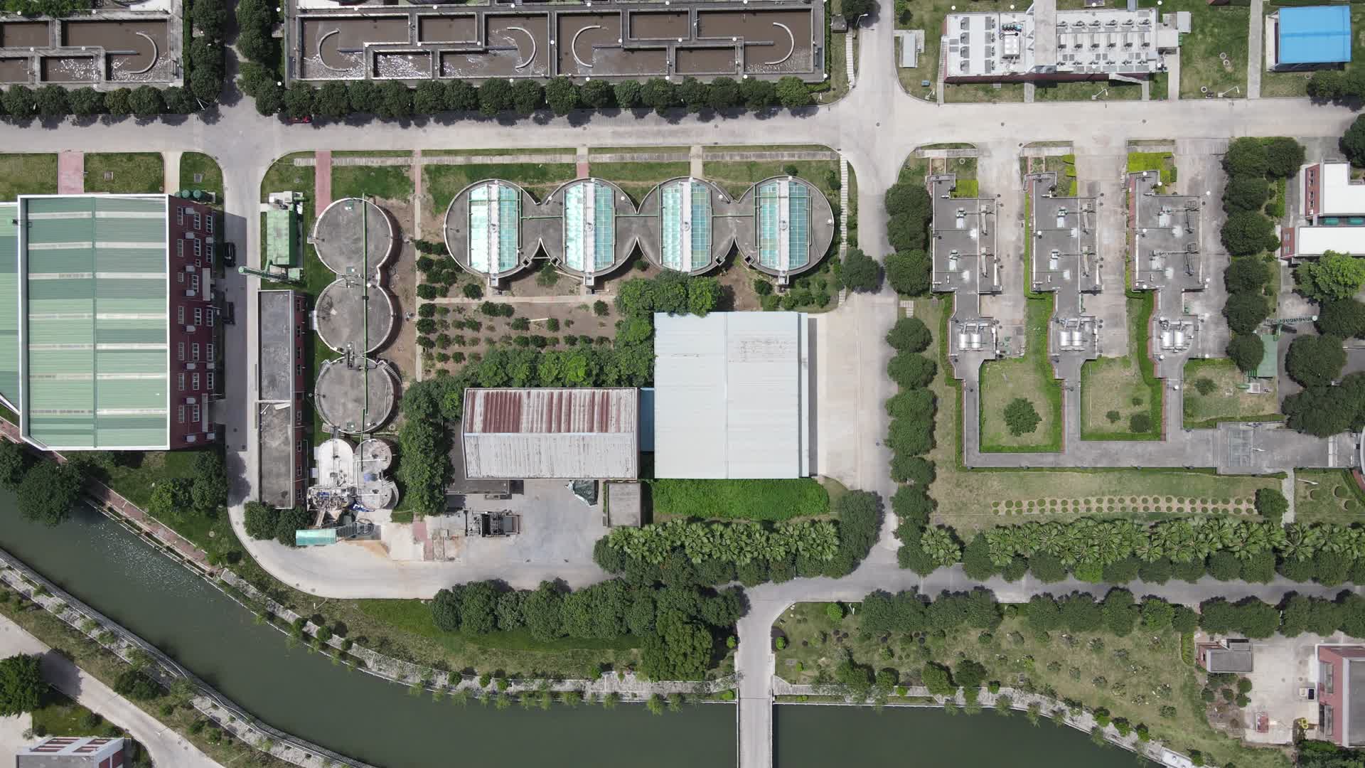 4K航拍福建福州城市污水处理厂视频的预览图