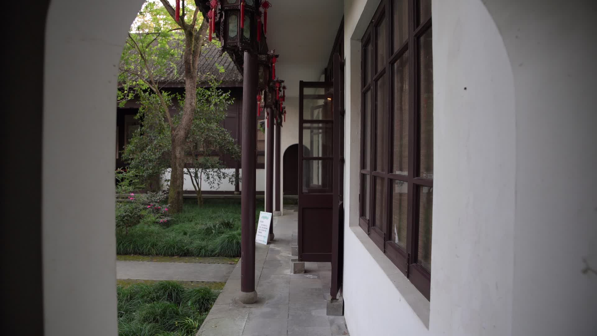 浙江杭州西湖景区盖叫天故居4K视频视频的预览图