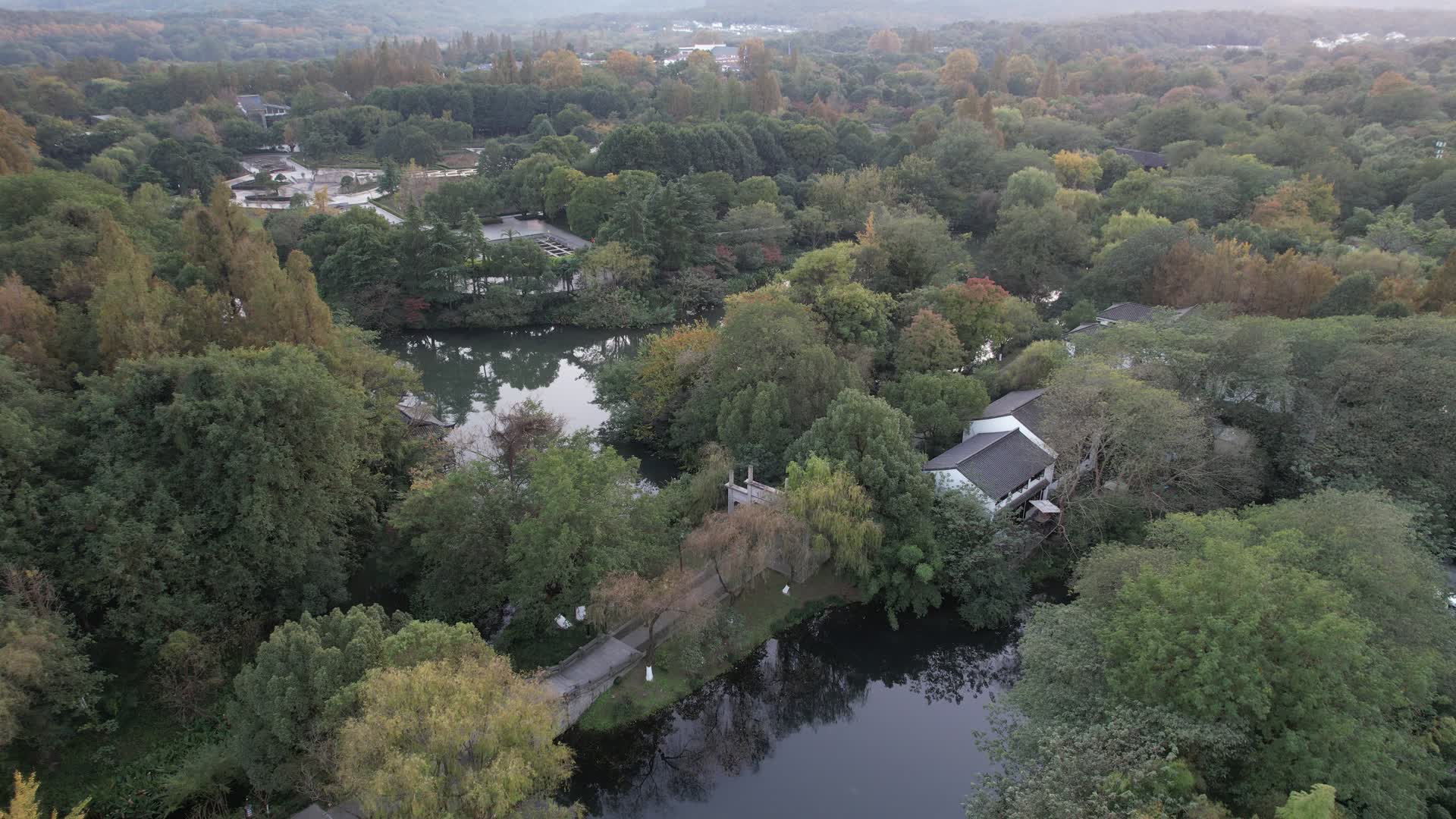 浙江杭州西湖景区杭州花圃4K航拍视频视频的预览图