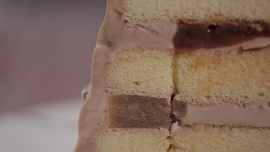 巧克力慕斯蛋糕栗子蛋糕视频的预览图