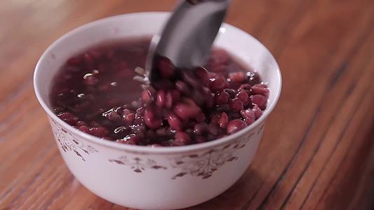 湿气薏米红豆汤视频的预览图