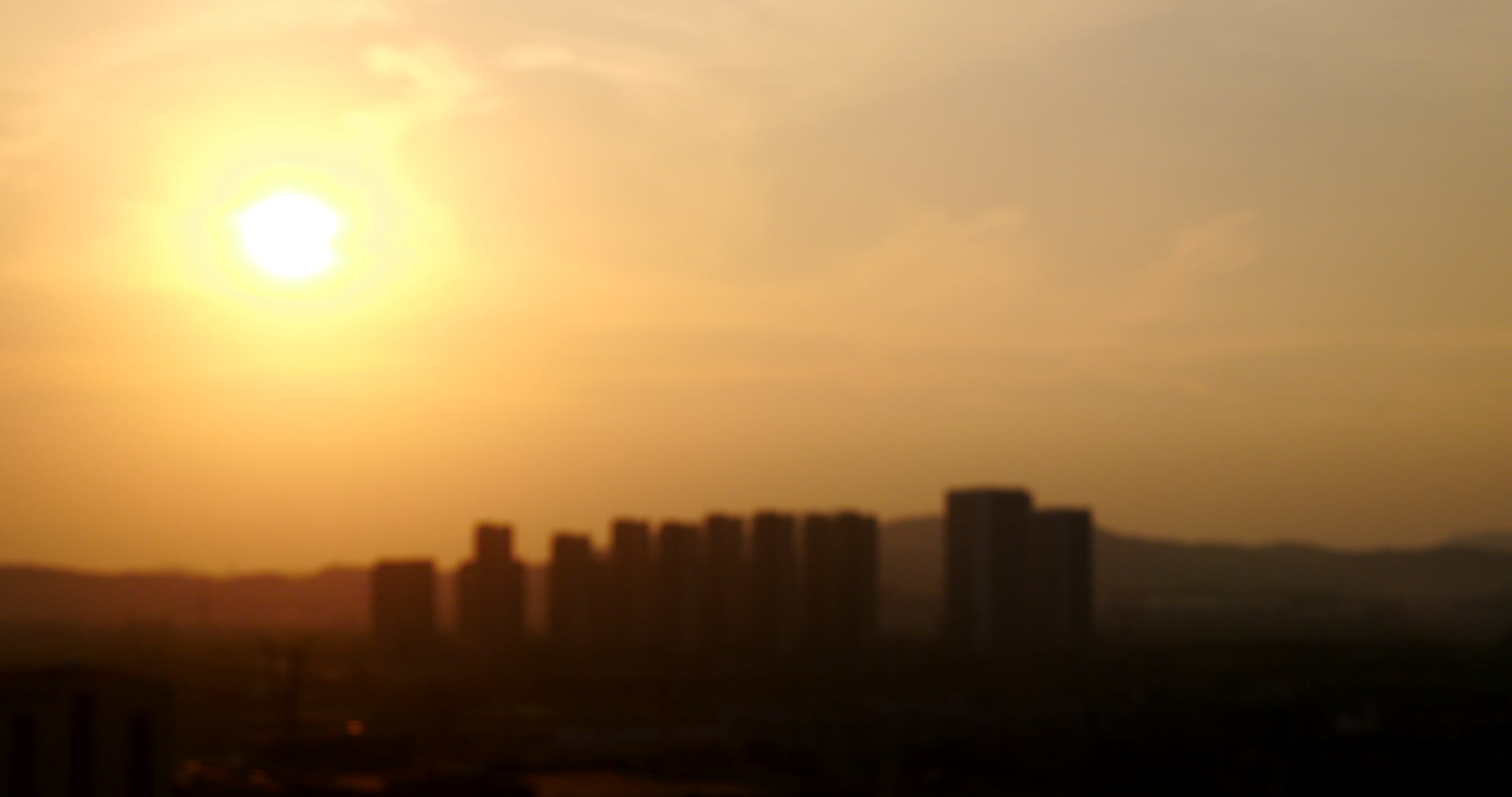 南京江宁城市大景夕阳小区山脉4K实拍视频视频的预览图