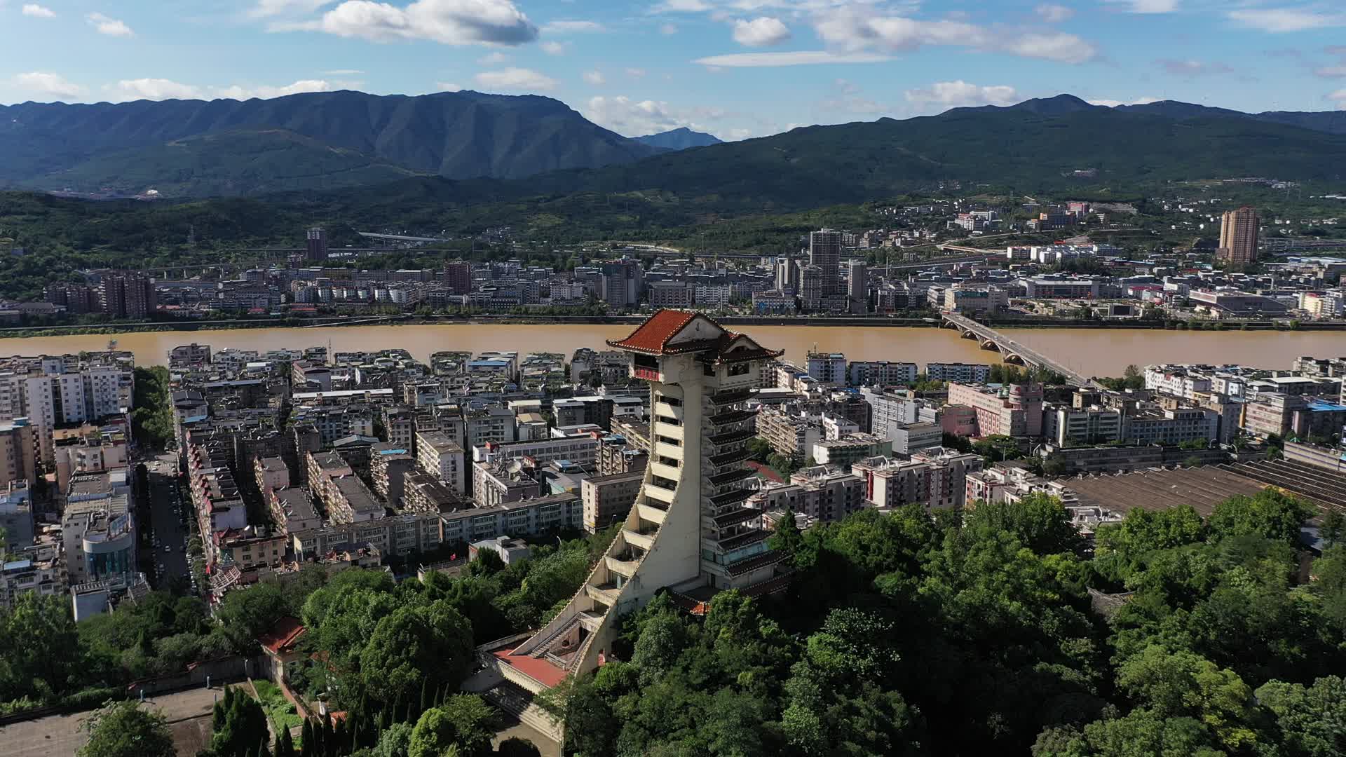 广元市地标建筑凤凰楼视频的预览图