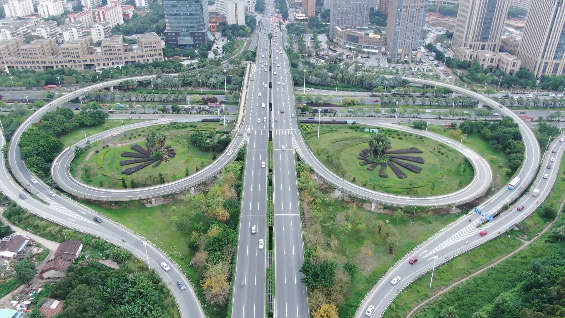 航拍福建莆田城市高架桥交通视频的预览图
