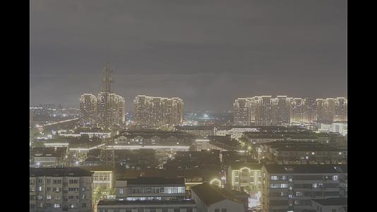 南京江宁秣陵夜景小区延时摄影4K实拍视频视频的预览图