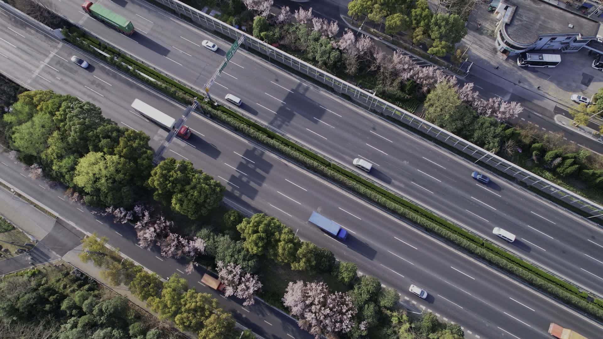 4k城市高速视频的预览图