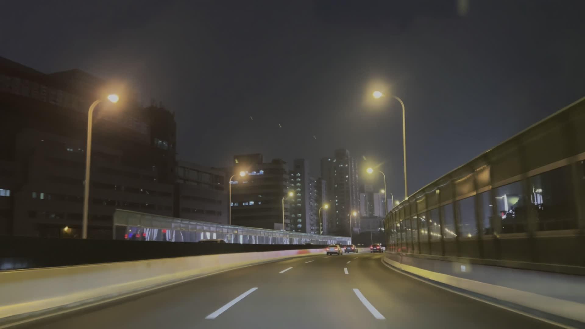 4k城市夜晚高架公路视频的预览图