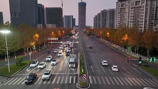 南京江宁道路车流航拍4K实拍视频视频的预览图