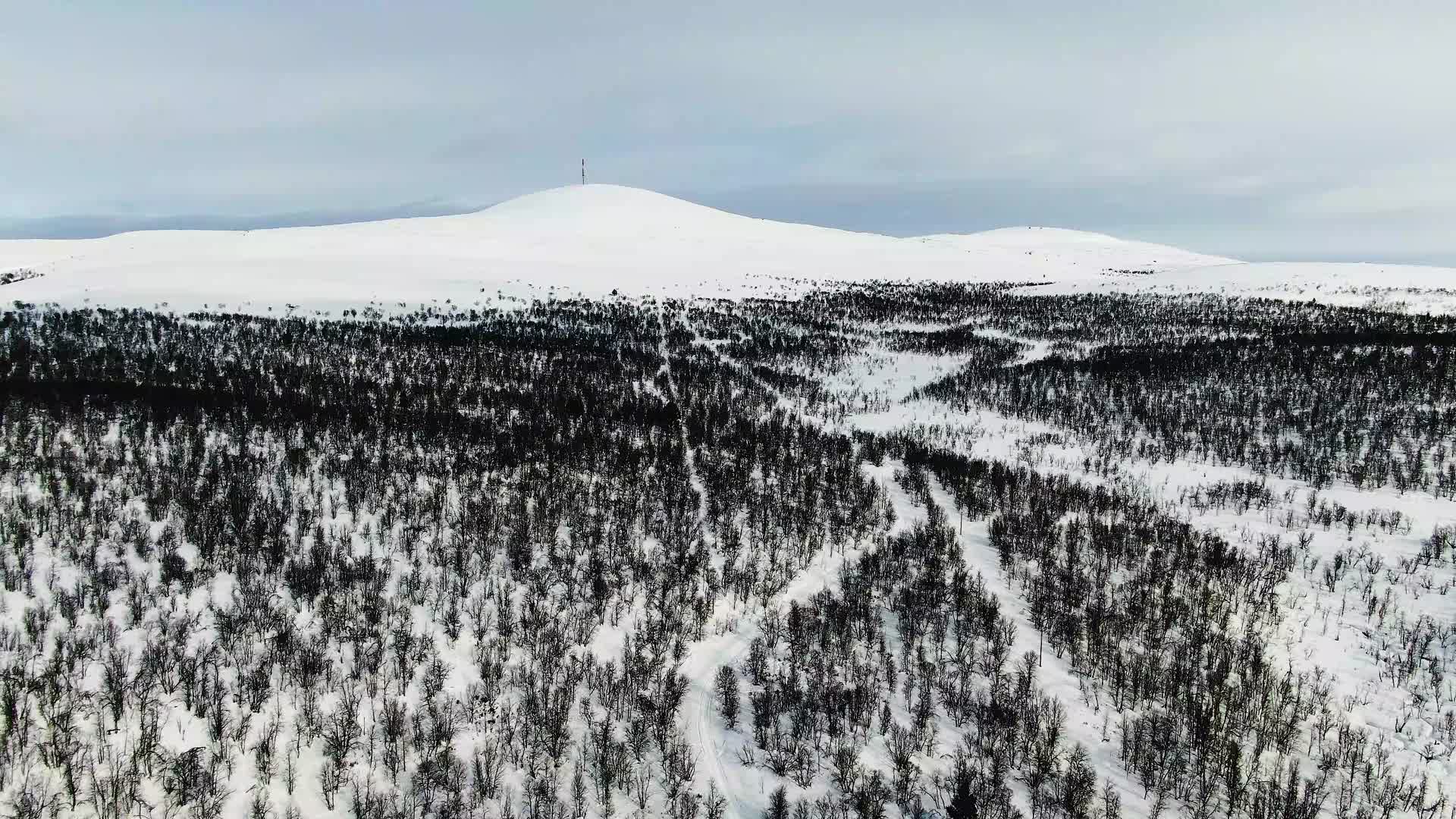 4K航拍北欧北角雪景视频的预览图