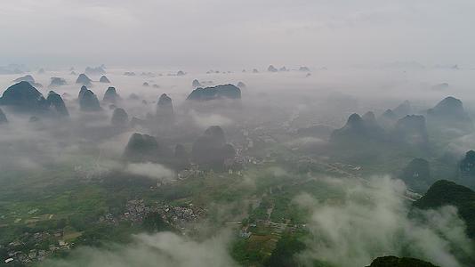 烟雨桂林清明踏青2视频的预览图
