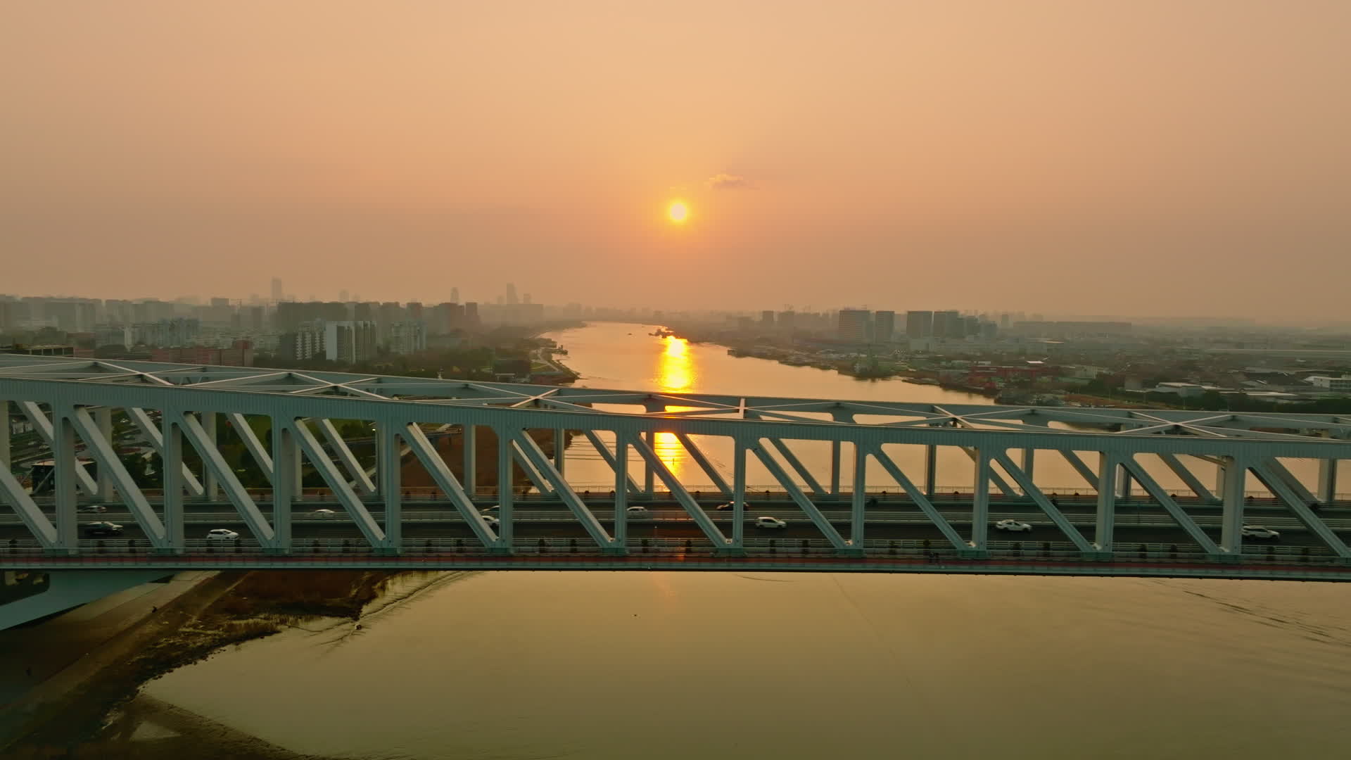 宁波甬江三官堂大桥航拍落日视频的预览图