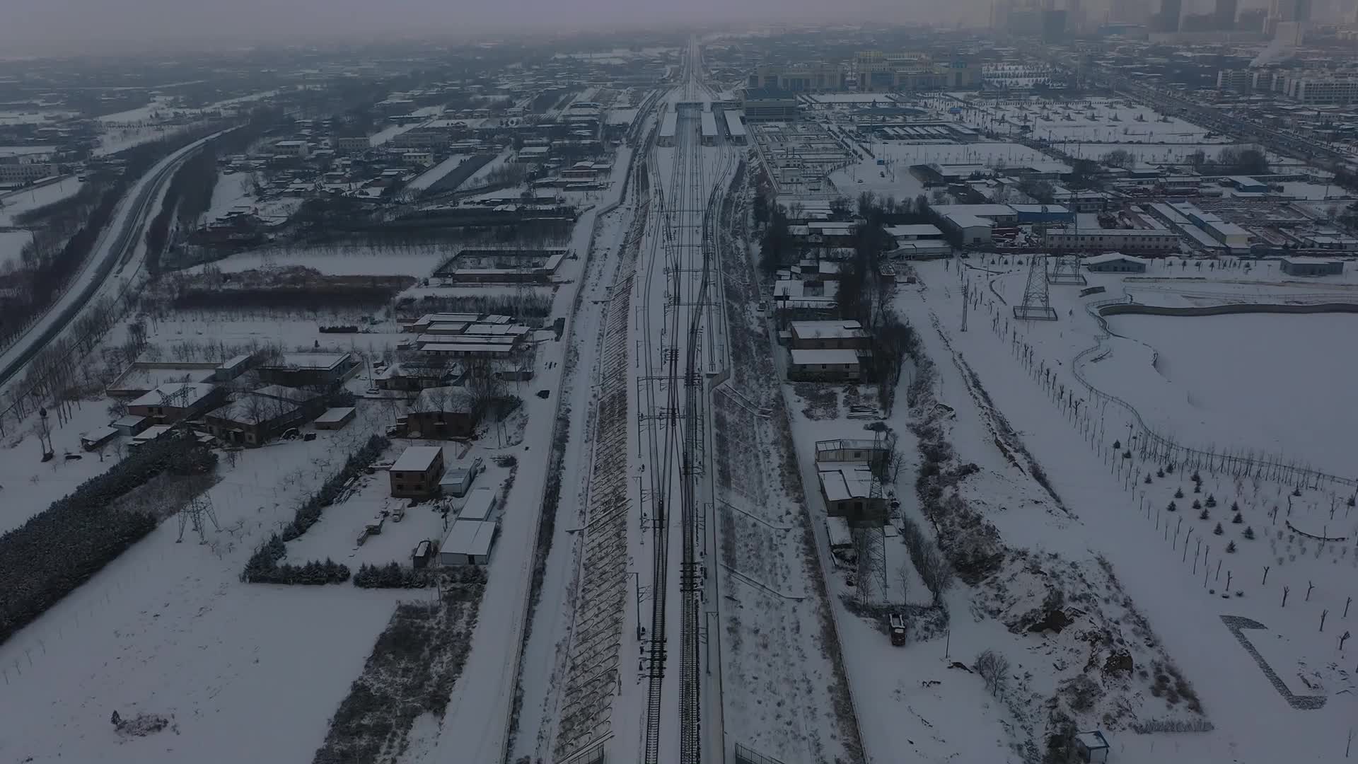 庆阳高铁路视频的预览图