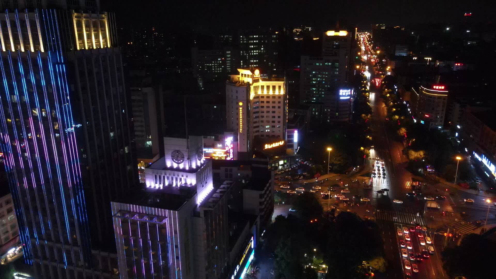 航拍江西吉安城市夜景视频的预览图